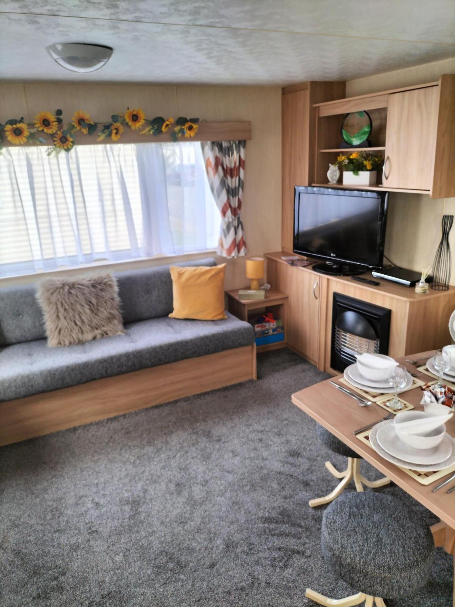 3 Bedroom Caravan, Edi Rita, Robin Hood, Pet Friendly Meliden Exteriör bild