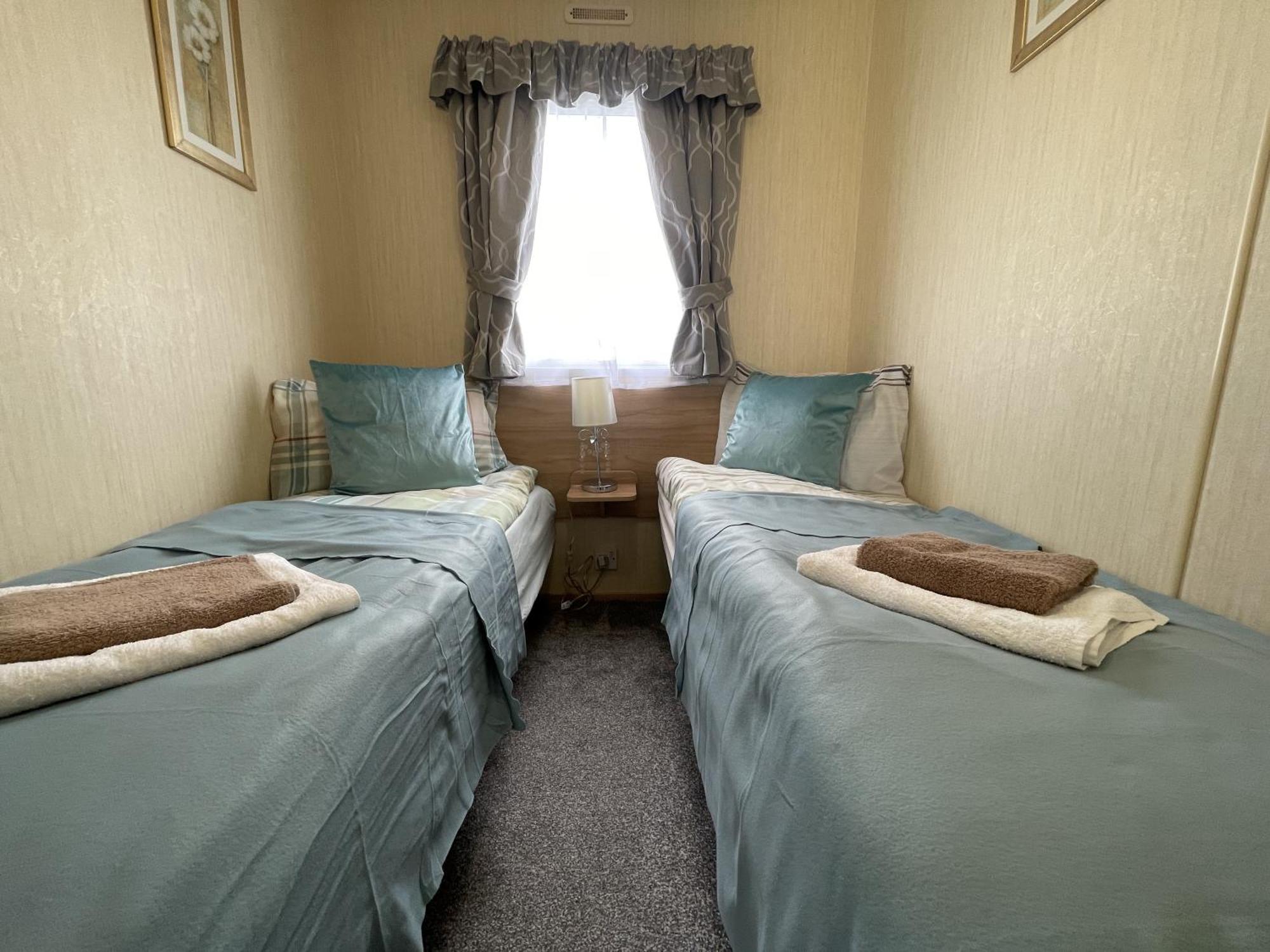 3 Bedroom Caravan, Edi Rita, Robin Hood, Pet Friendly Meliden Exteriör bild